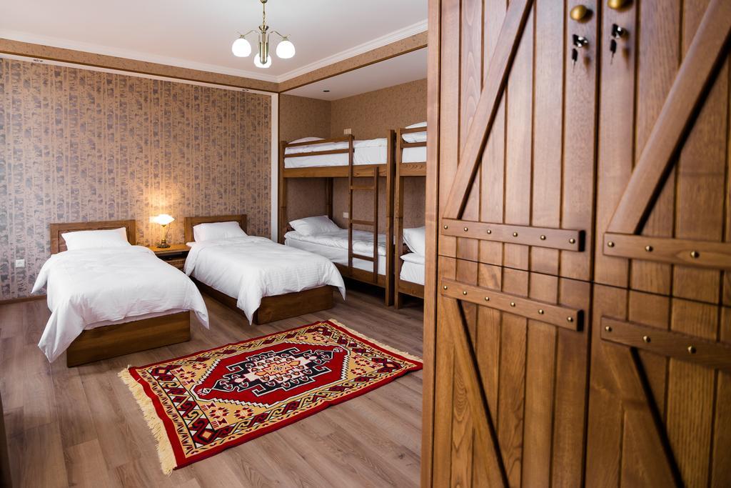 Metekhi'S Galavani Hotel Tbilisi Kamer foto