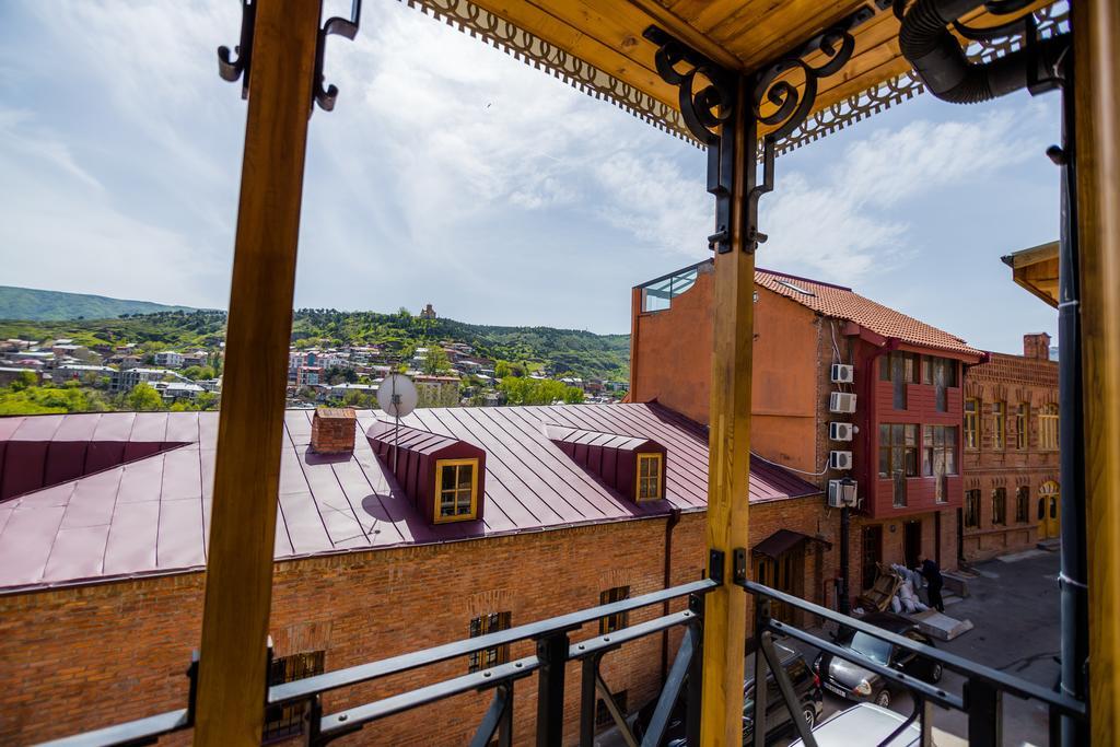 Metekhi'S Galavani Hotel Tbilisi Buitenkant foto