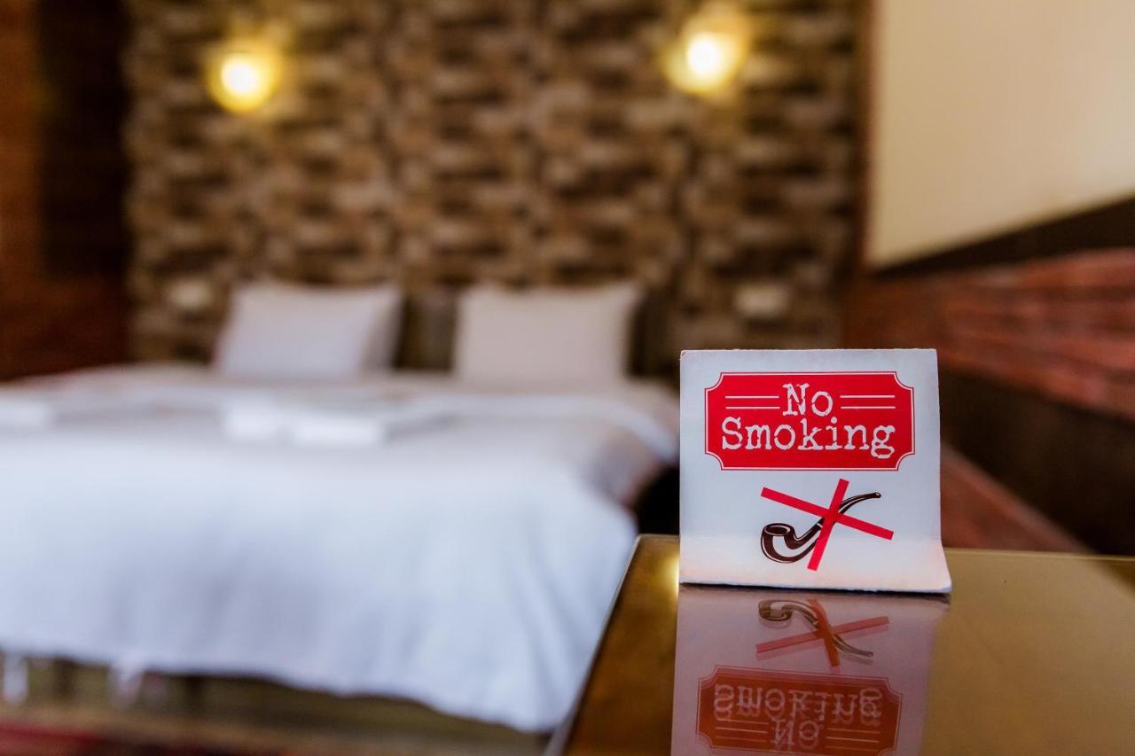 Metekhi'S Galavani Hotel Tbilisi Buitenkant foto